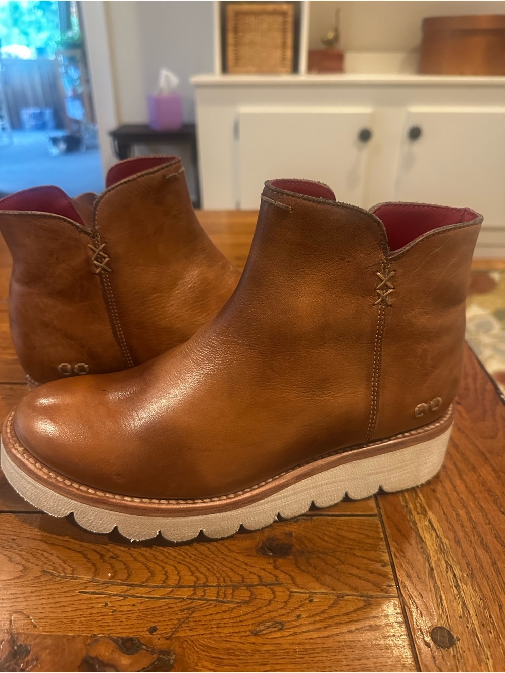 Bed Stu Lydyi Bootie Tan Rustic Distressed Leather Lug Sole Ankle Boots Size 8 - Picture 3 of 9